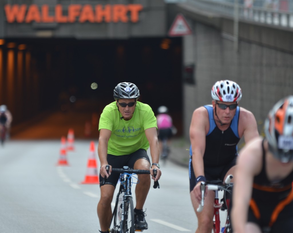 Duncan cycling in the Hamburg Mini Triathlon in July 2014